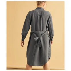 ELSK - Women's Karla Long Dress - Robe -Maloja Magasi elsk womens karla long dress robe detail 2