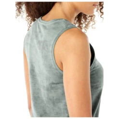Icebreaker - Women's Yanni Sleeveless Dress - Robe -Maloja Magasi icebreaker womens yanni sleeveless dress robe detail 6
