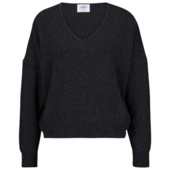 Klitmøller Collective - Women's Vanessa Knit - Pull En Laine 12 Klitmøller Collective - Women's Vanessa Knit - Pull En Laine -Maloja Magasi klitmoeller collective womens vanessa knit pull en laine 2