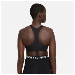 Nike - Women's Dri-Fit Swoosh Medium-Support Graphic - Brassière 11 Nike - Women's Dri-Fit Swoosh Medium-Support Graphic - Brassière -Maloja Magasi nike womens dri fit swoosh medium support graphic brassiere detail 4