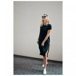 PURA Clothing - Women's Baya Dress - Robe 9 PURA Clothing - Women's Baya Dress - Robe -Maloja Magasi pura clothing womens baya dress robe detail 3