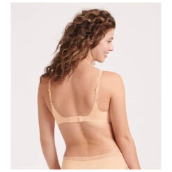 Sloggi - Women's Body Adapt Twist T-Shirt Bra - Sous-vêtement -Maloja Magasi sloggi womens body adapt twist t shirt bra sous vetement detail 3