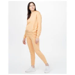 Tentree - Women's Organic French Terry Relaxed Hoodie - Sweat à Capuche -Maloja Magasi tentree womens organic french terry relaxed hoodie sweat a capuche detail 6